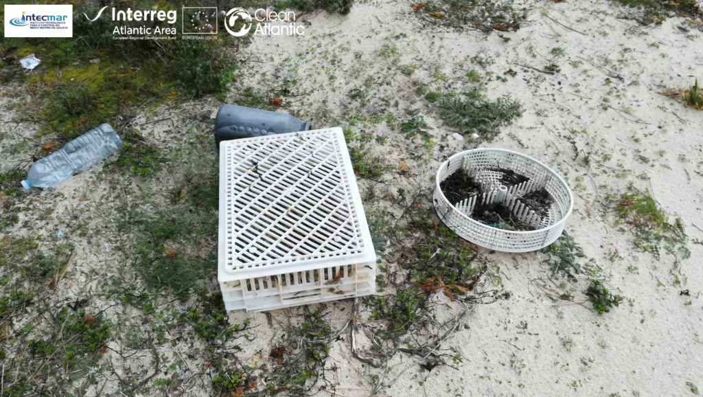 Marine litter in coastal areas